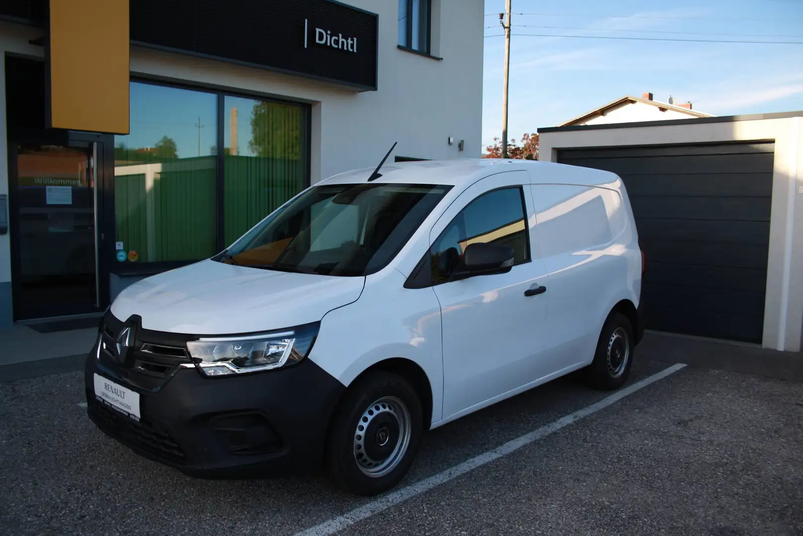 Renault Kangoo E-TECH VAN L1 E-Tech Electric Advance EV45 CCS 75KW Schnelllader + 22KW-Lader Weiß - 1