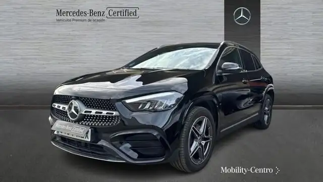 Mercedes-Benz GLA 250 e con tecnología híbrida EQ