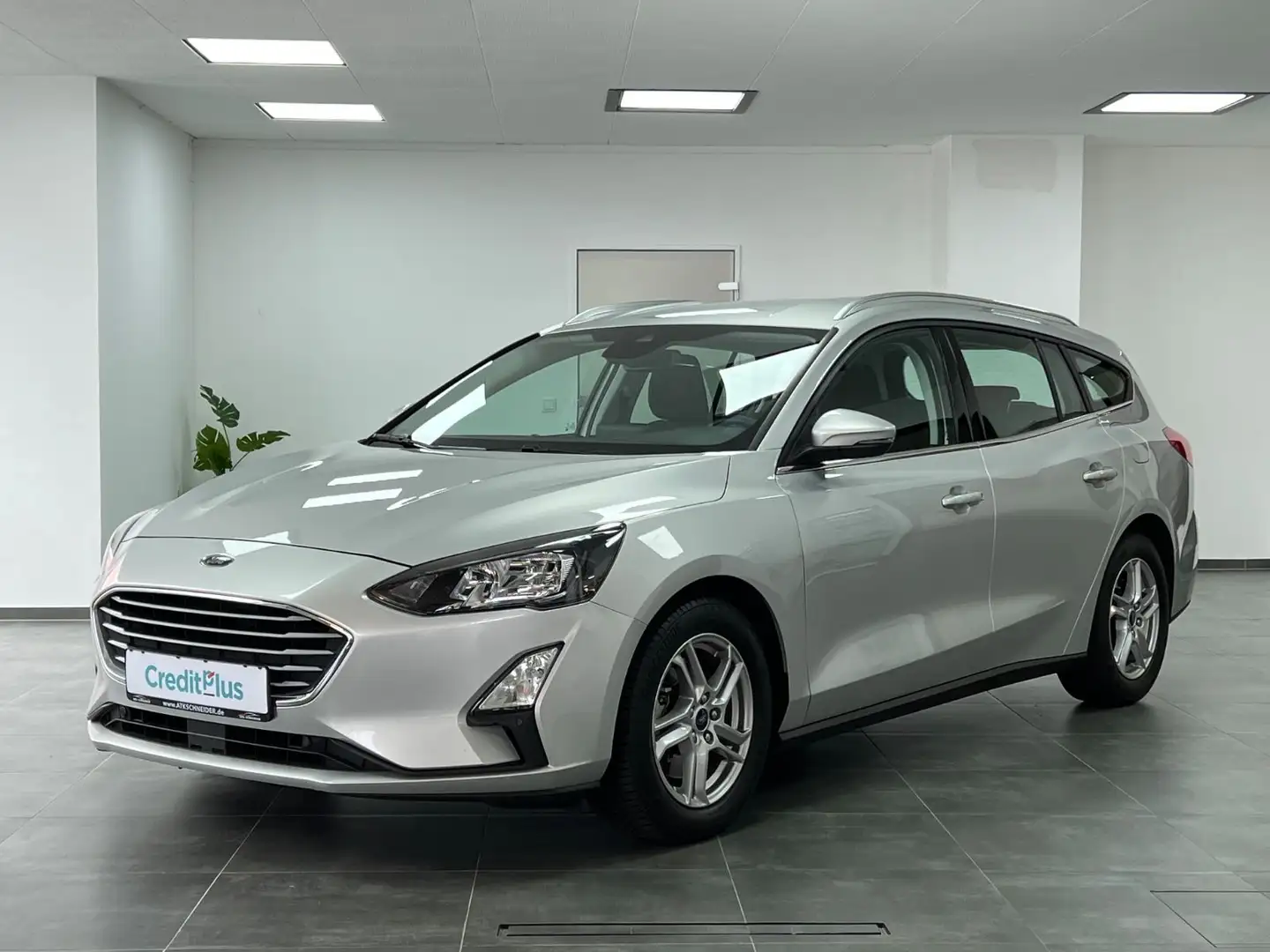 Ford Focus Turnier Cool & Connect/NAVI/KAM/CARPL/SHZ Silber - 2