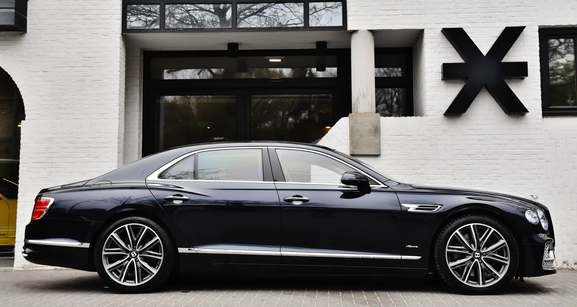 Bentley Flying Spur Flying Spur 2023 블랙 사진 3