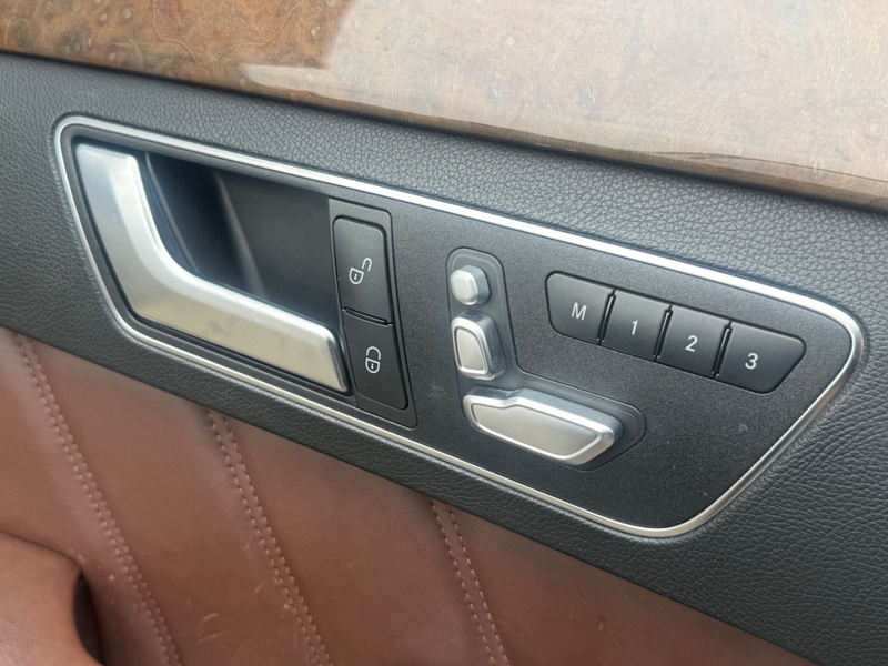 Mercedes-Benz E 300 E Limousine E 300 BlueTec Hybrid — photo 11