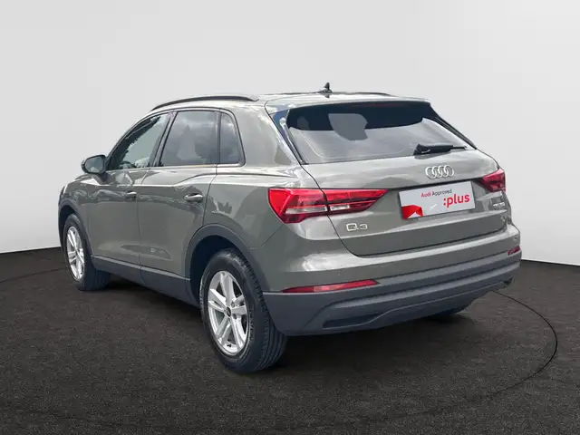 Audi Q3 view 2