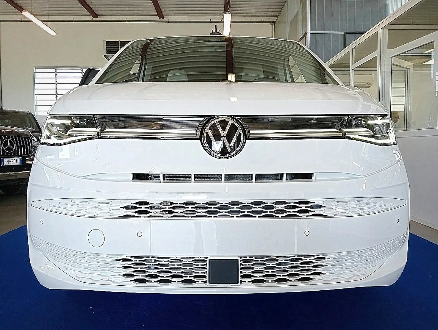 Volkswagen T7 Multivan TDI LIFE DSG MATRIX IQLIGHT 19" GANCIO VIS A VIS Blanco - 2
