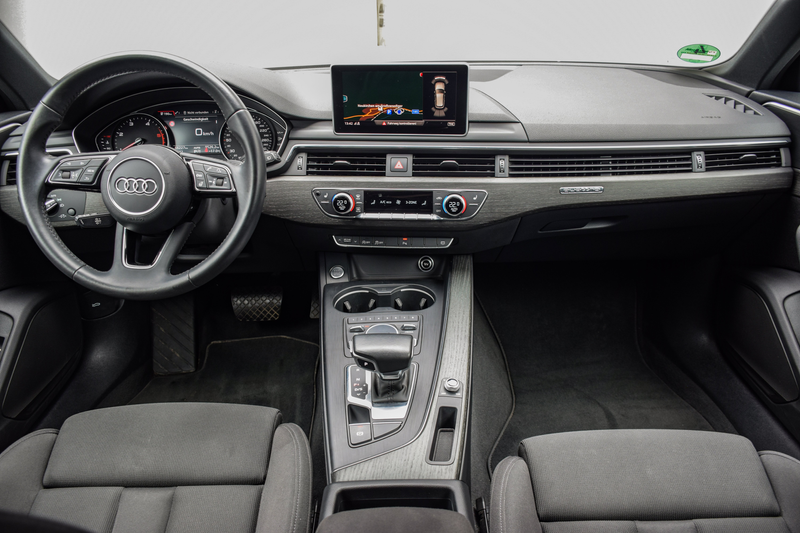 Audi A4 40 TDI quattro sport *S-Line* — photo 10