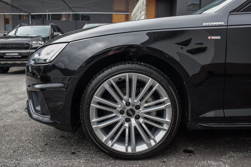 Audi A4 40 TDI quattro sport *S-Line* — photo 5