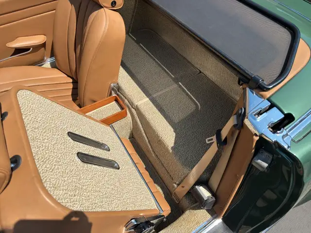 Mercedes-Benz 280 view 12