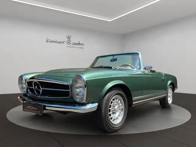 1970 Mercedes-Benz 280 in Green for sale