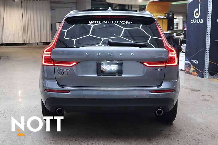 2018 Volvo XC60 T6 INSCRIPTION | Local Manitoba alt 3