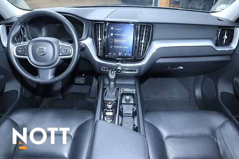 2018 Volvo XC60 T6 INSCRIPTION | Local Manitoba thumb 15