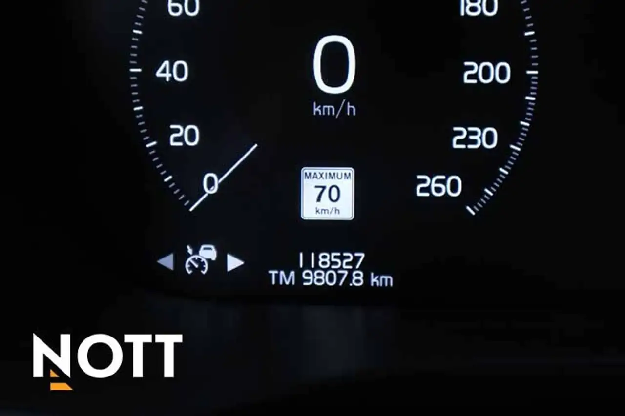 Volvo XC60 снимка Volvo XC60