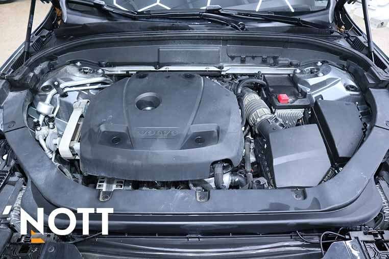 2018 Volvo XC60 T6 INSCRIPTION | Local Manitoba thumb 22
