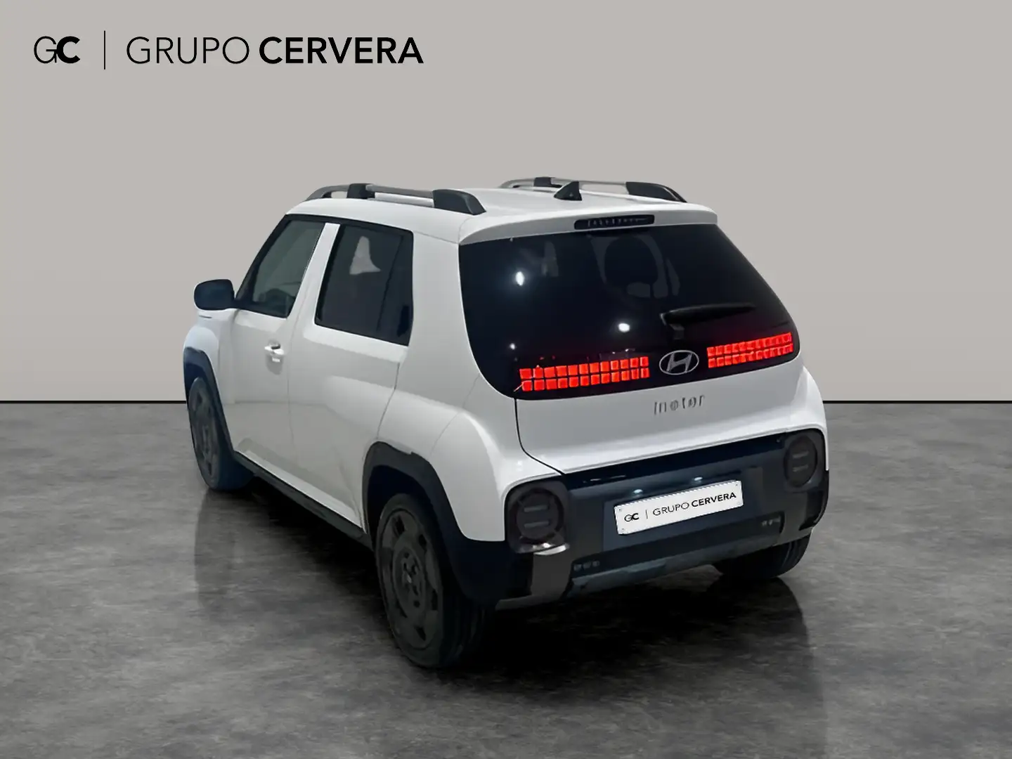 Hyundai Inster Cross 49kWh Maxx 115 Blanco - 2