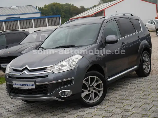 Citroen C-Crosser Exclusive 4x4/7-Sitze/Leder/Navi/Xenon