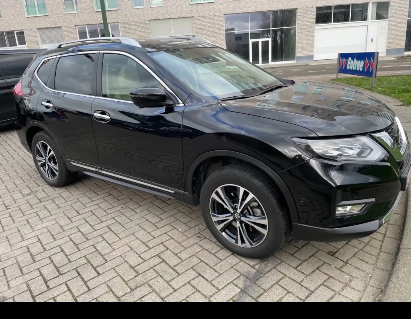 Nissan X-Trail 1.3 DIG-T 2WD N-Tec 7pl.DCT Zwart - 2