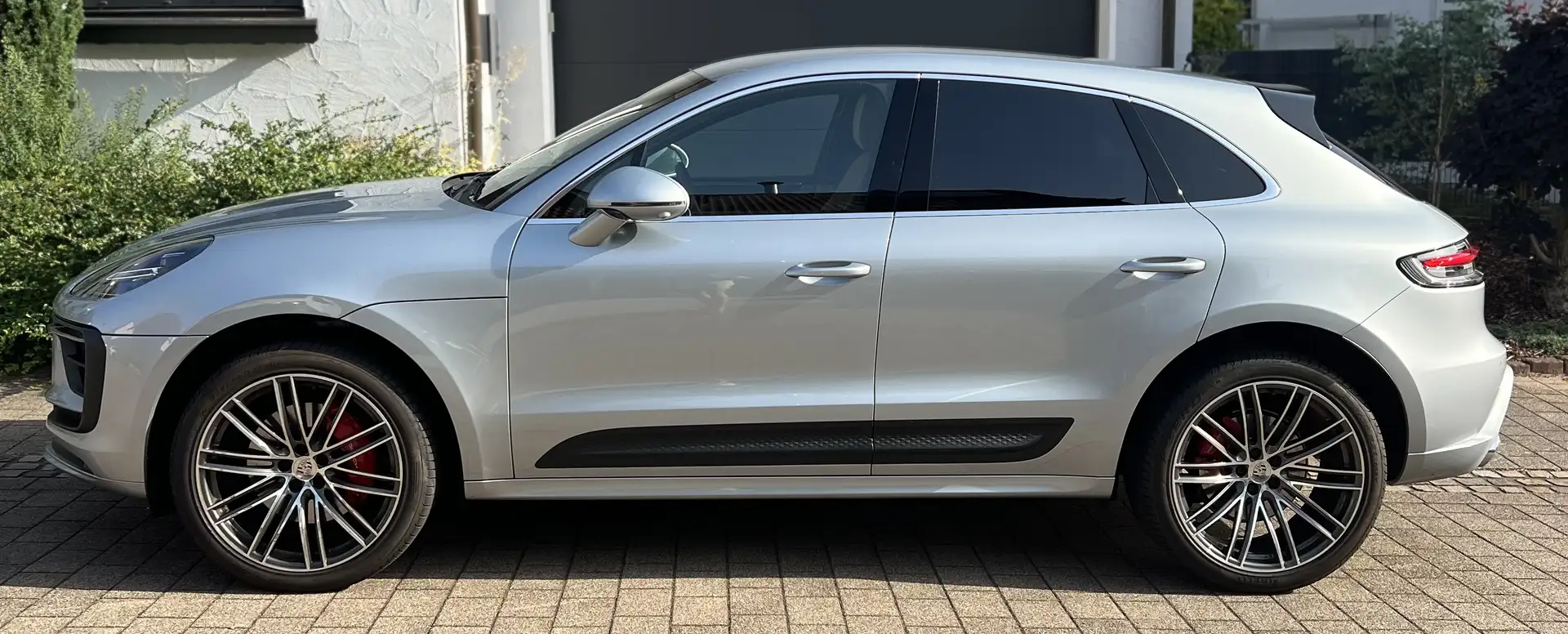 Porsche Macan Silber - 1