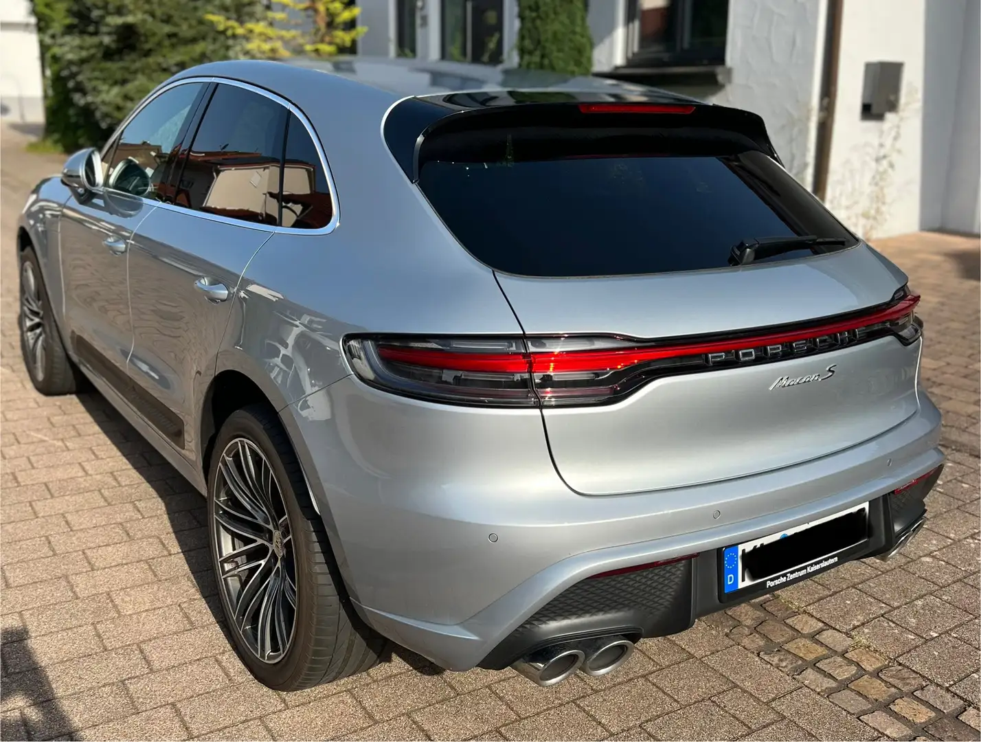 Porsche Macan Silber - 2