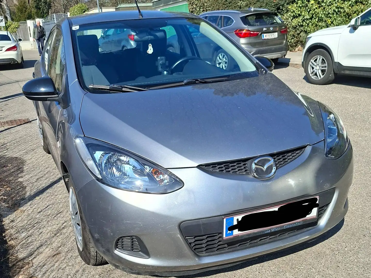 Mazda 2 Mazda 2 1,3i CE Plus CE Plus Silber - 1