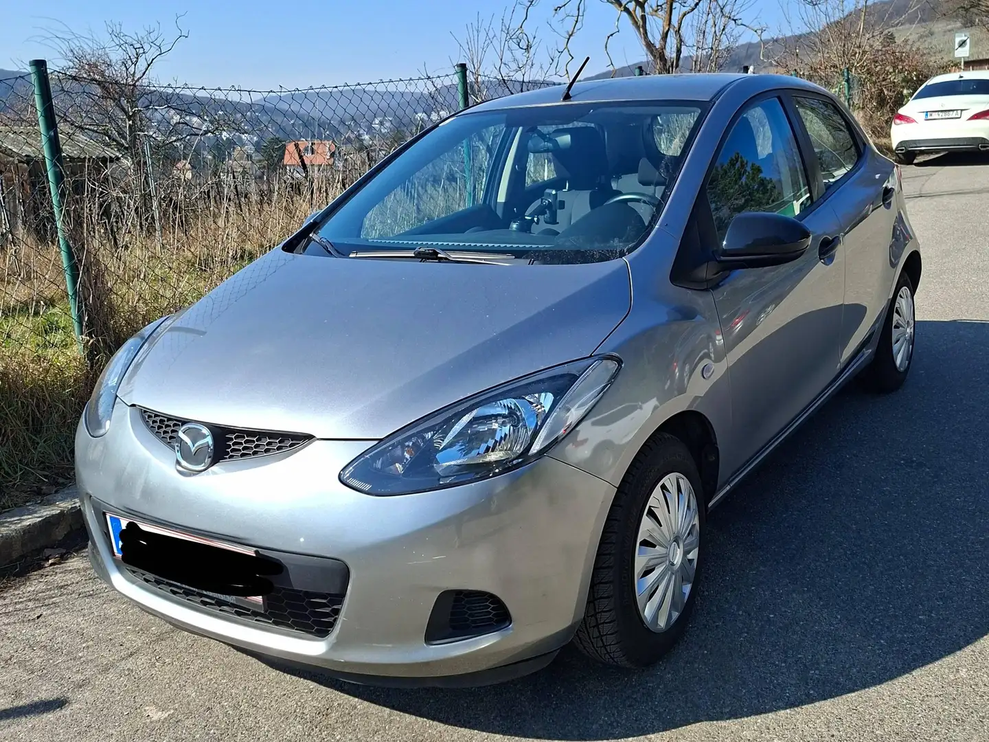Mazda 2 Mazda 2 1,3i CE Plus CE Plus Silber - 2