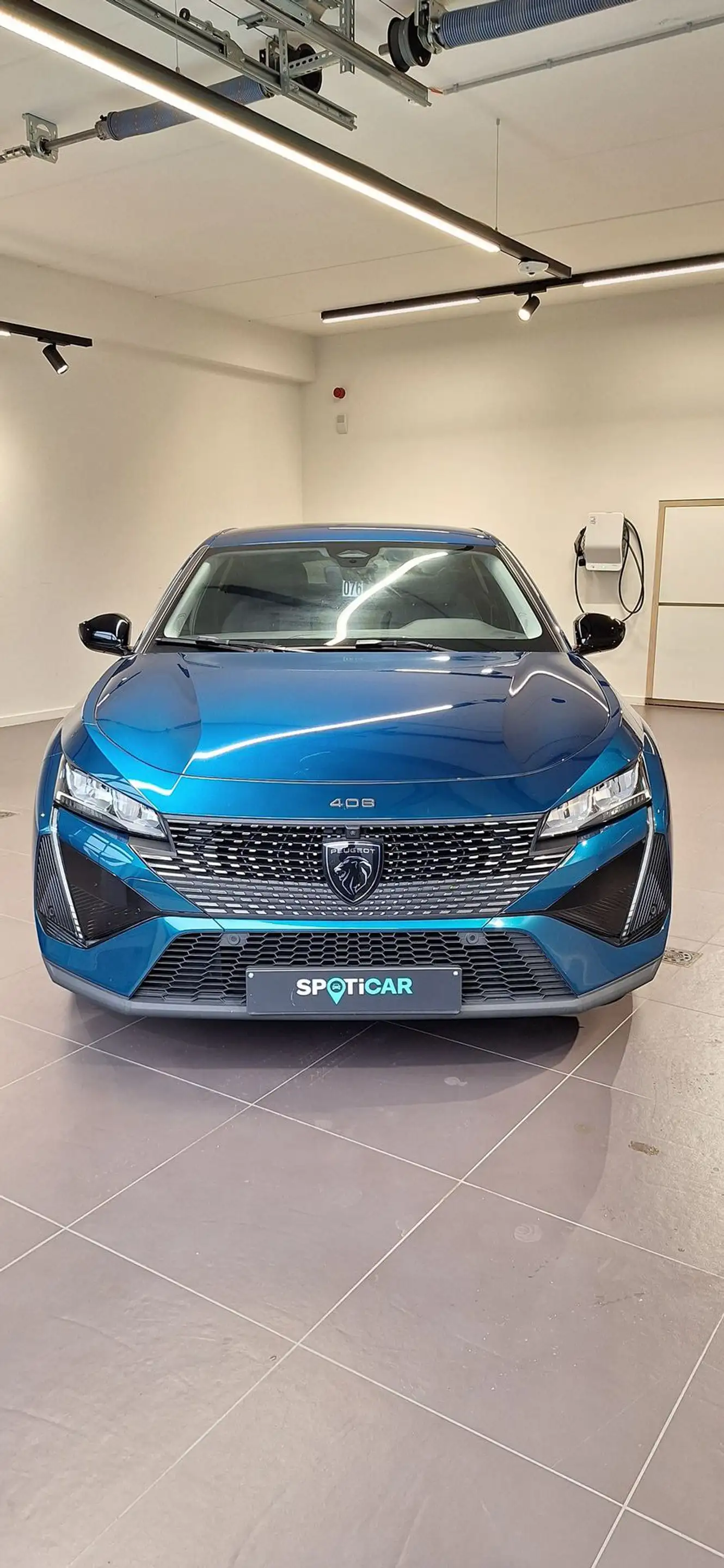 Peugeot 408 PureTech S&S Allure EAT8 — photo 2