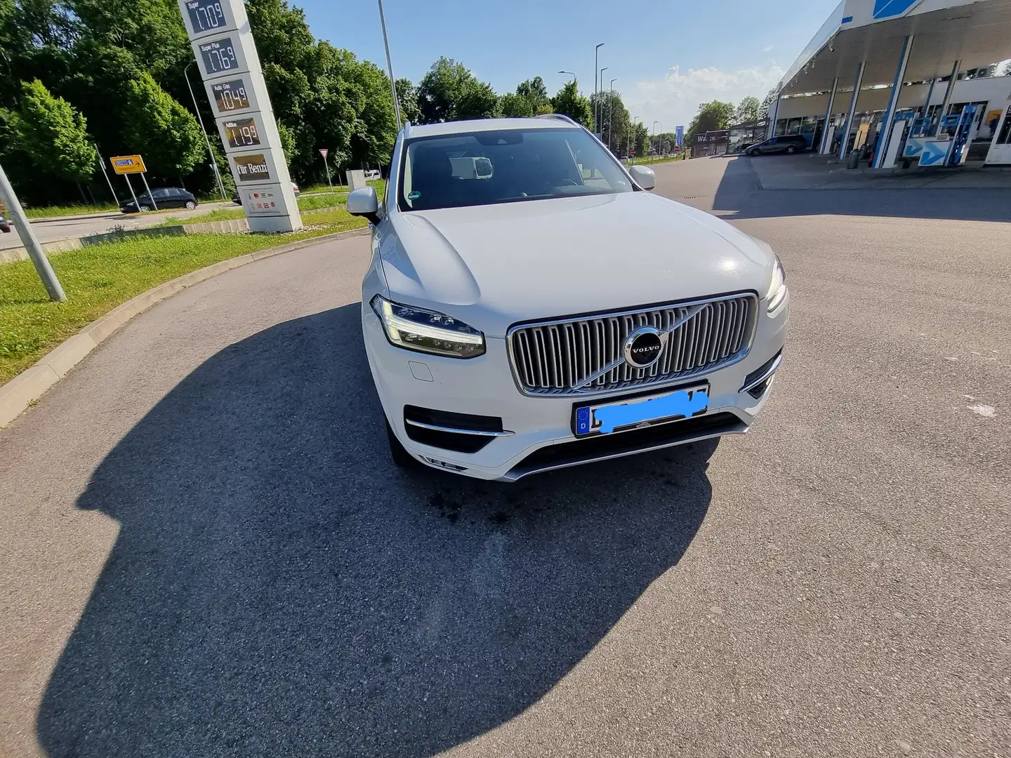 Volvo XC90 D5 AWD Geartronic Inscription Weiß - 1
