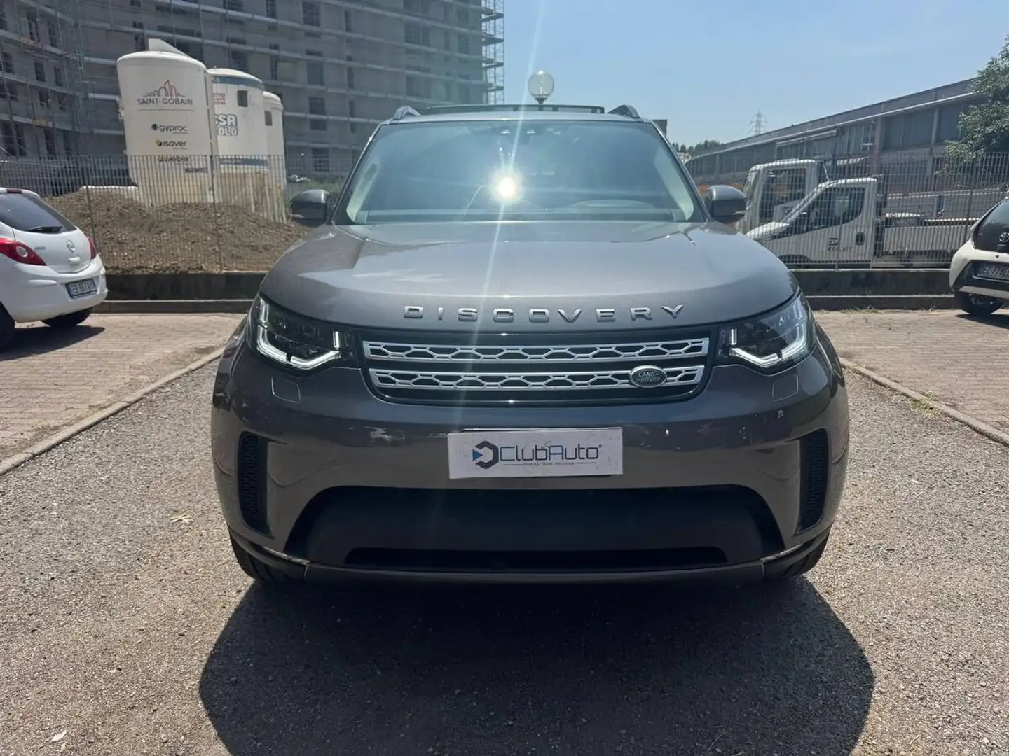 Land Rover Discovery 3.0   249cv 7pti auto Grijs - 2