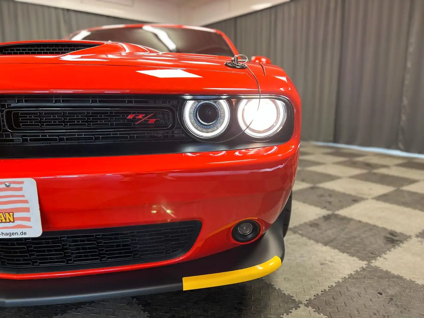 Dodge Challenger SRT 6.4l,"1320" Edition für 1/4 Meile Orange - 2