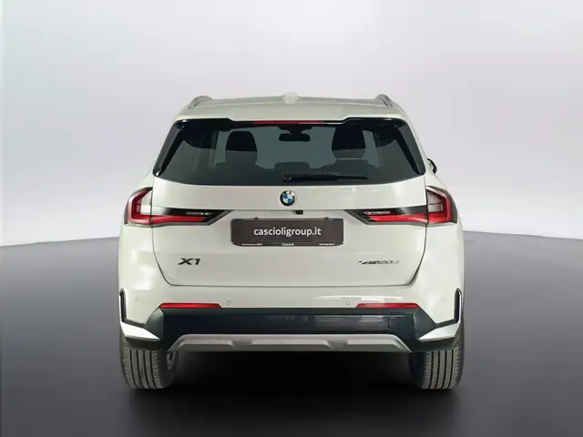 BMW X1 view 6