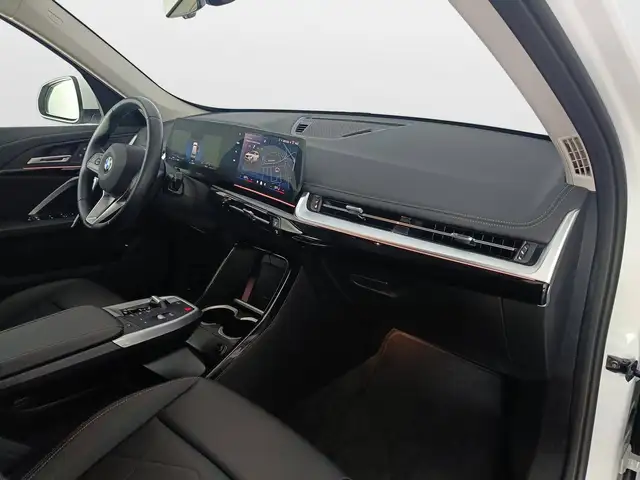 BMW X1 view 10