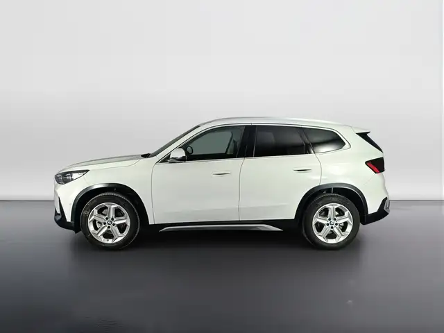 BMW X1 view 4