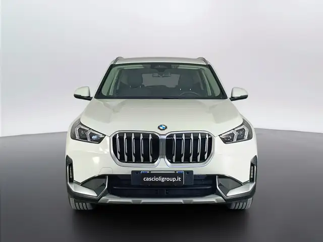 BMW X1 view 2