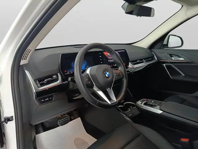 BMW X1 view 7
