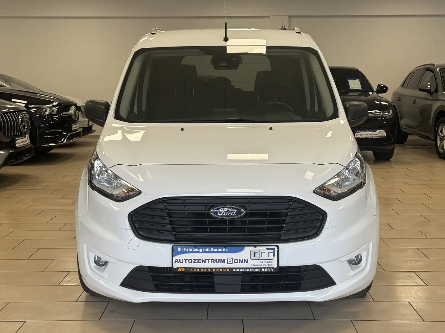 Ford Grand Tourneo Connect L2*7-Sitzer*R-Cam*Navi*PDC* Weiß - 2