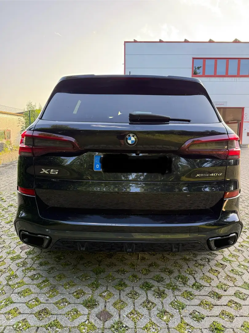 BMW X5 xDrive40d xLine Schwarz - 2
