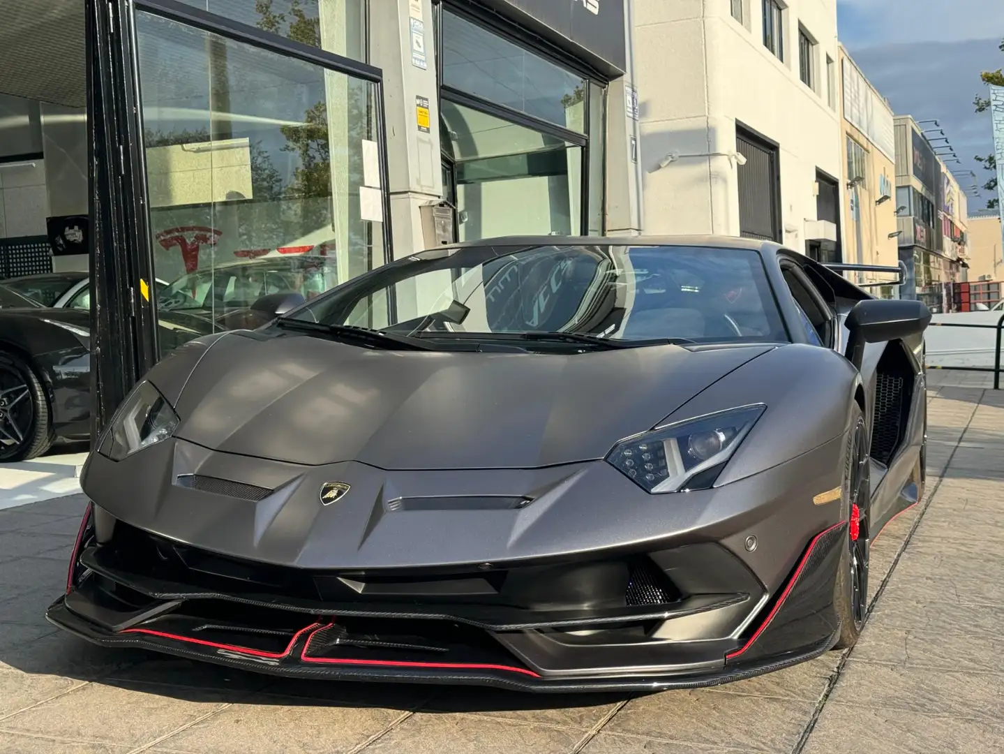 Lamborghini Aventador LP700 6.5 V12 Gris - 2