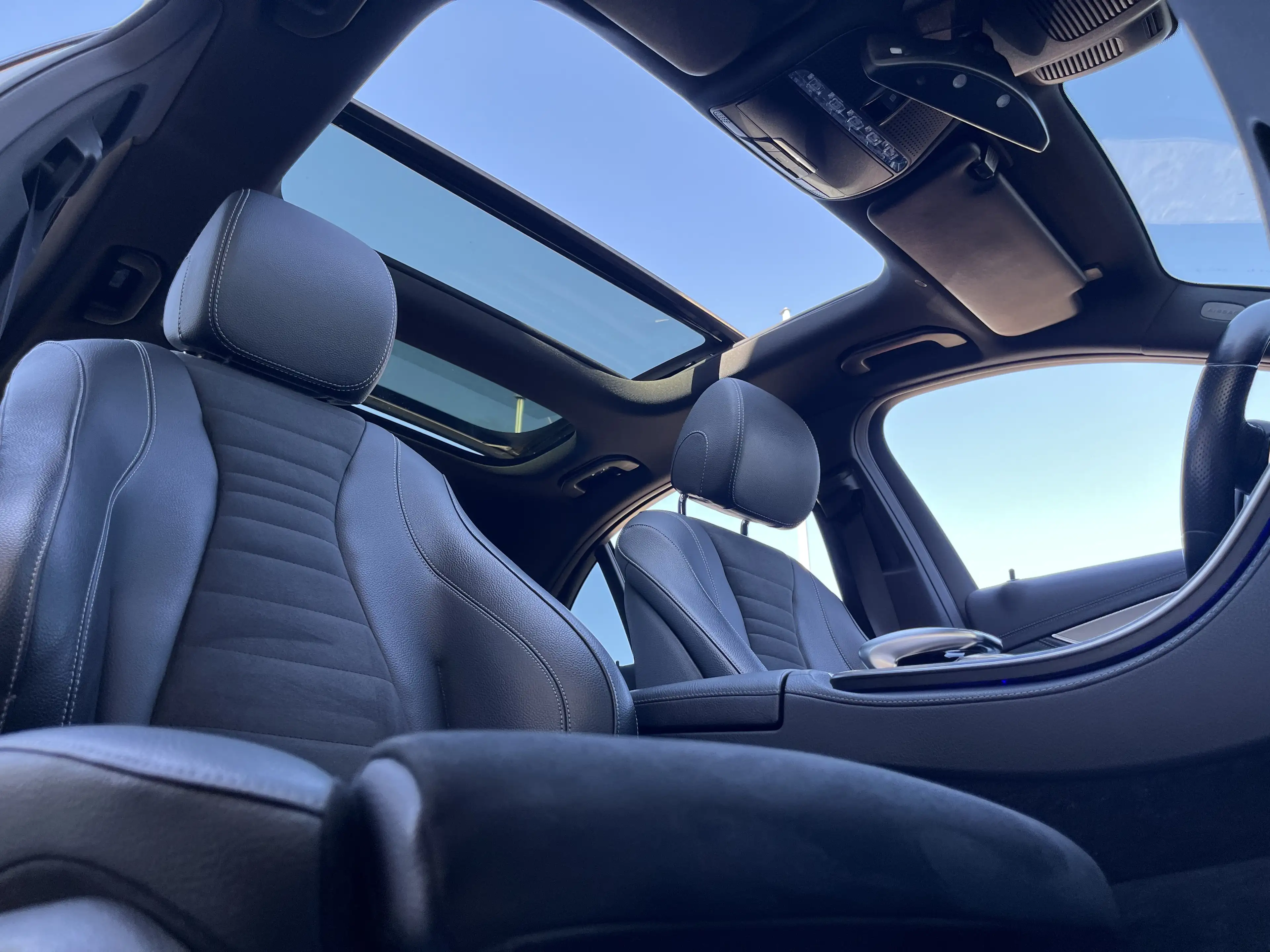 Mercedes-Benz E 400 E 400d 4Matic AMG Line / Night Paket / Panorama — photo 12