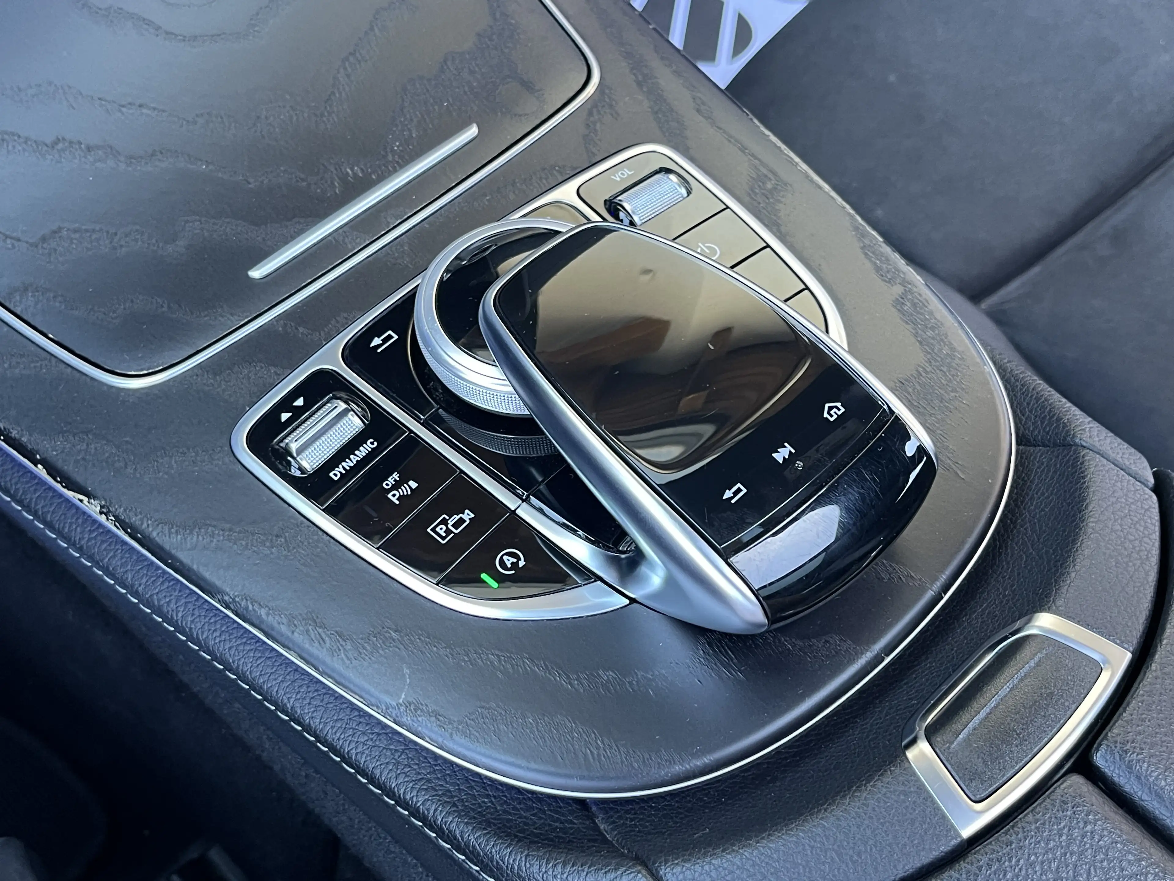 Mercedes-Benz E 400 E 400d 4Matic AMG Line / Night Paket / Panorama — photo 11