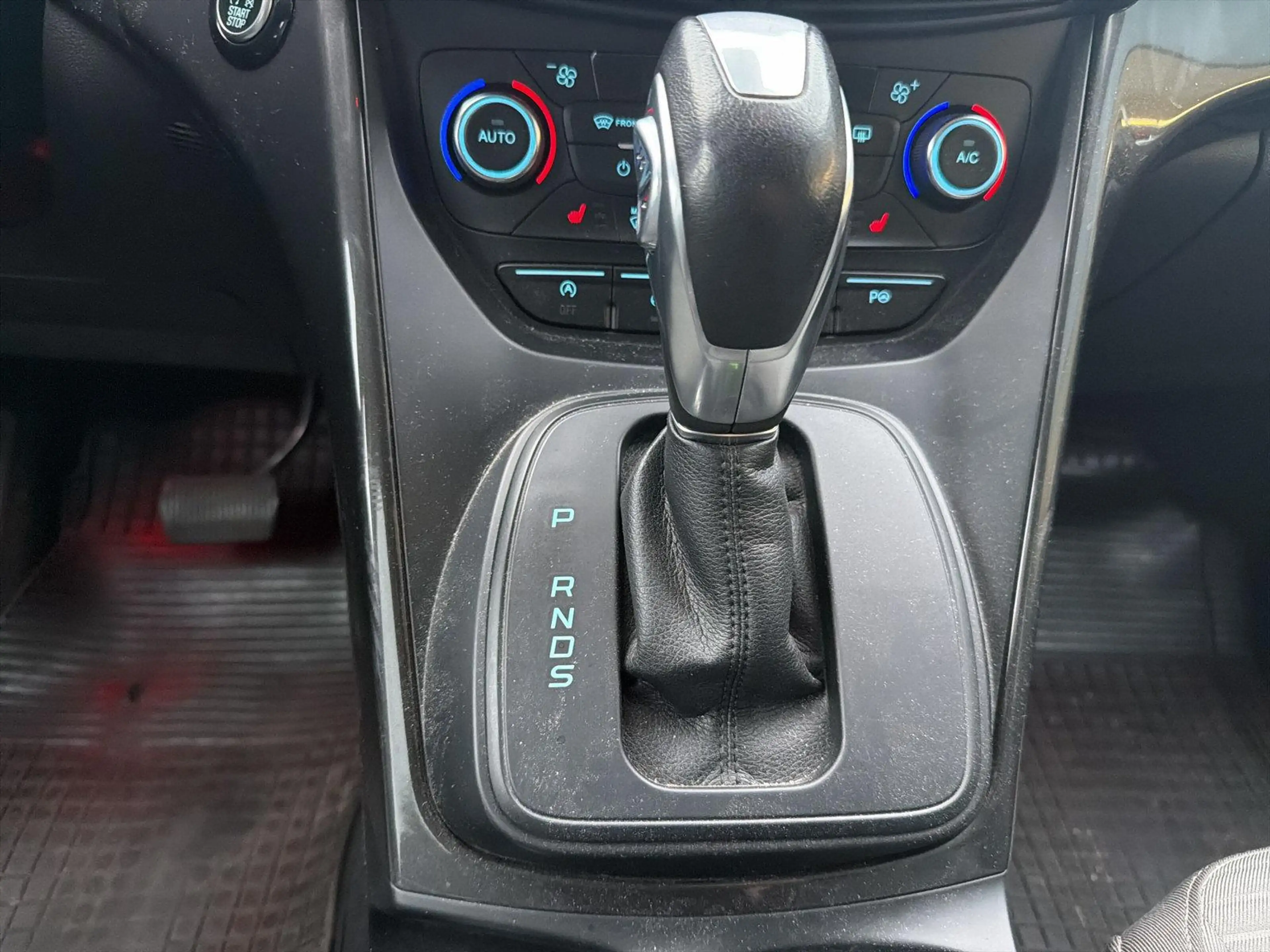 Ford C-Max Titanium*AHK*Navi*Ganzjahresreifen — photo 14