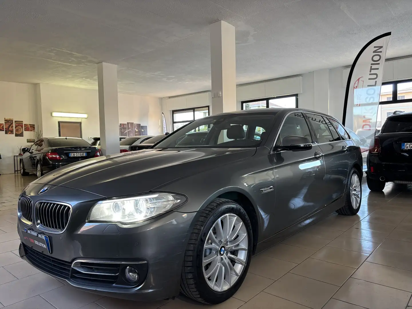 BMW 530 Touring xdrive Luxury**EURO 6!**UNICO PROPIETARIO! Grigio - 1