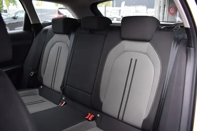 Seat Leon view 6