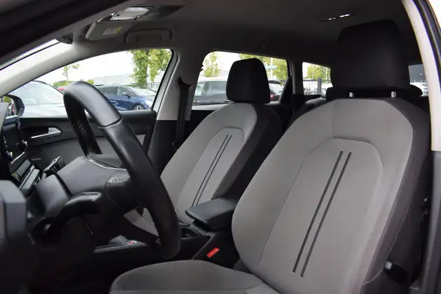 Seat Leon view 5