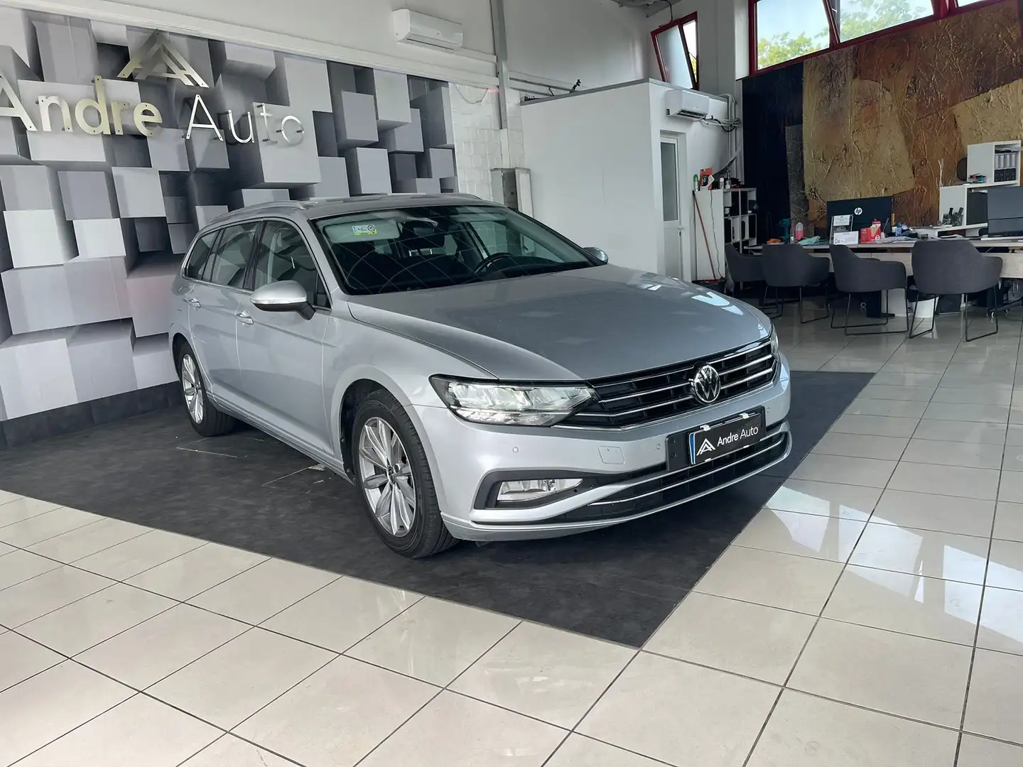 Volkswagen Passat Variant Passat Variant 2.0 tdi Business 122cv dsg Argento - 2