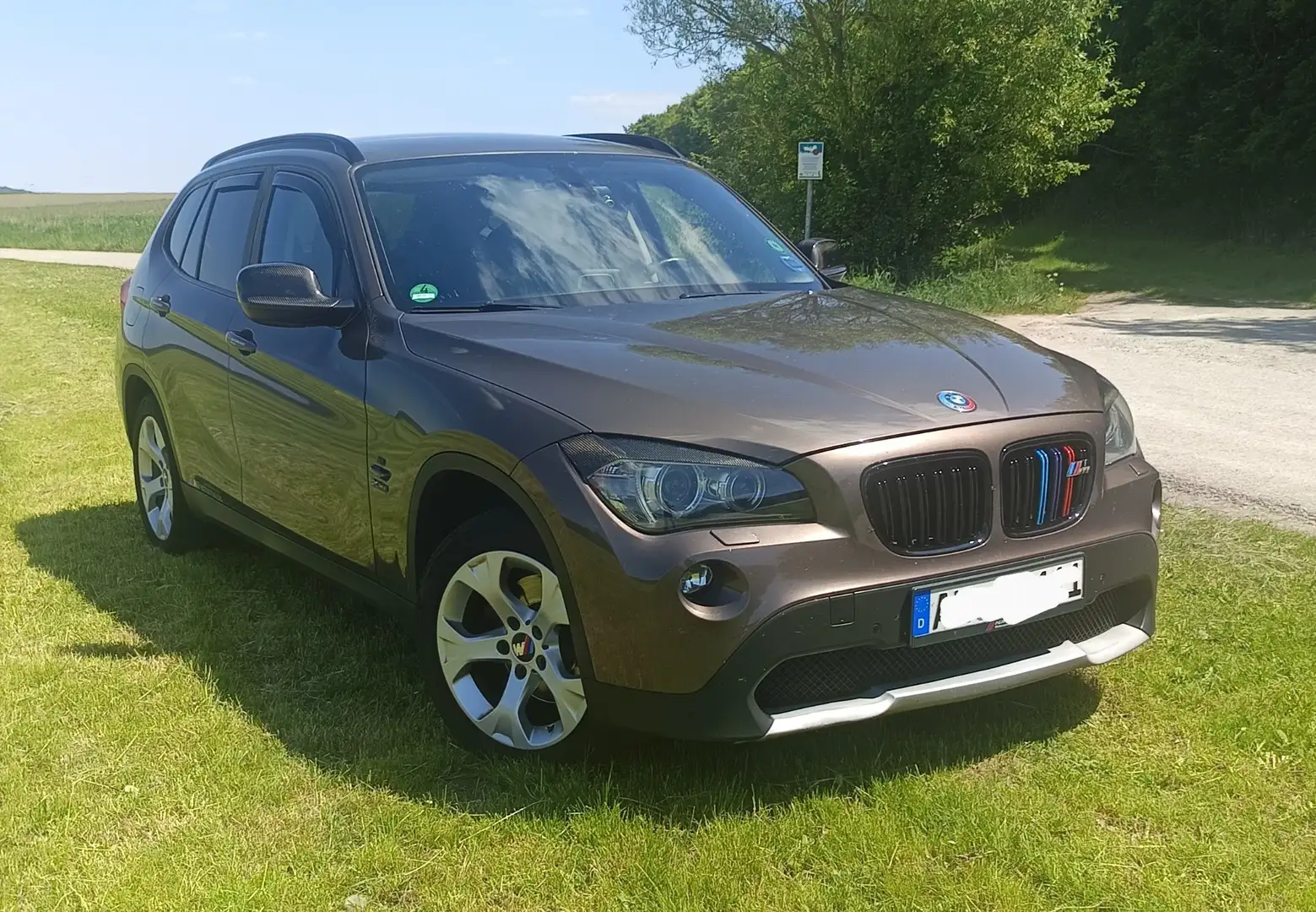 BMW X1 sDrive18i TÜV 01.2027, Xenon, 17-Alu, PDC,.... - 2