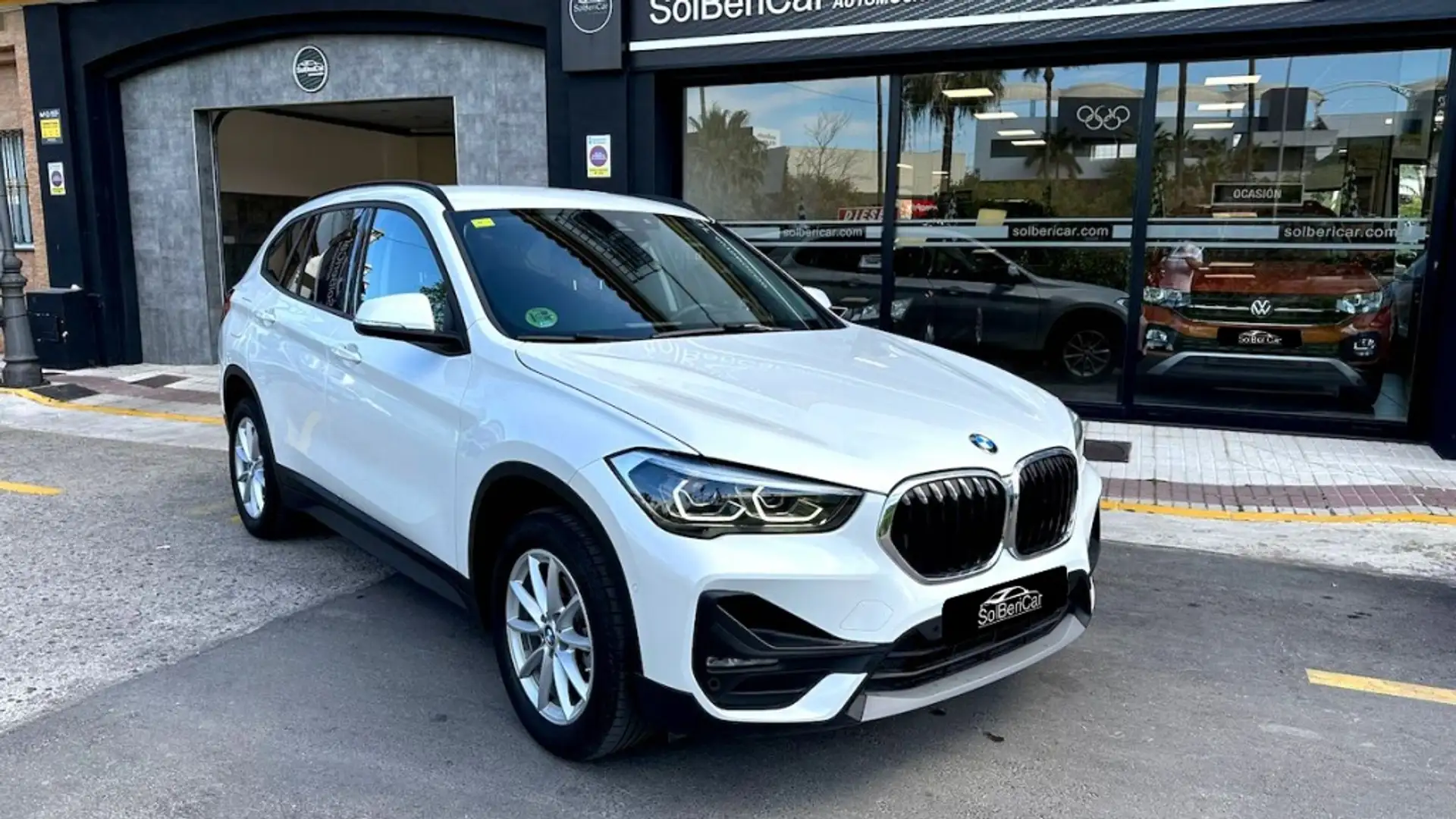 BMW X1 sDrive 16dA Business Blanco - 1