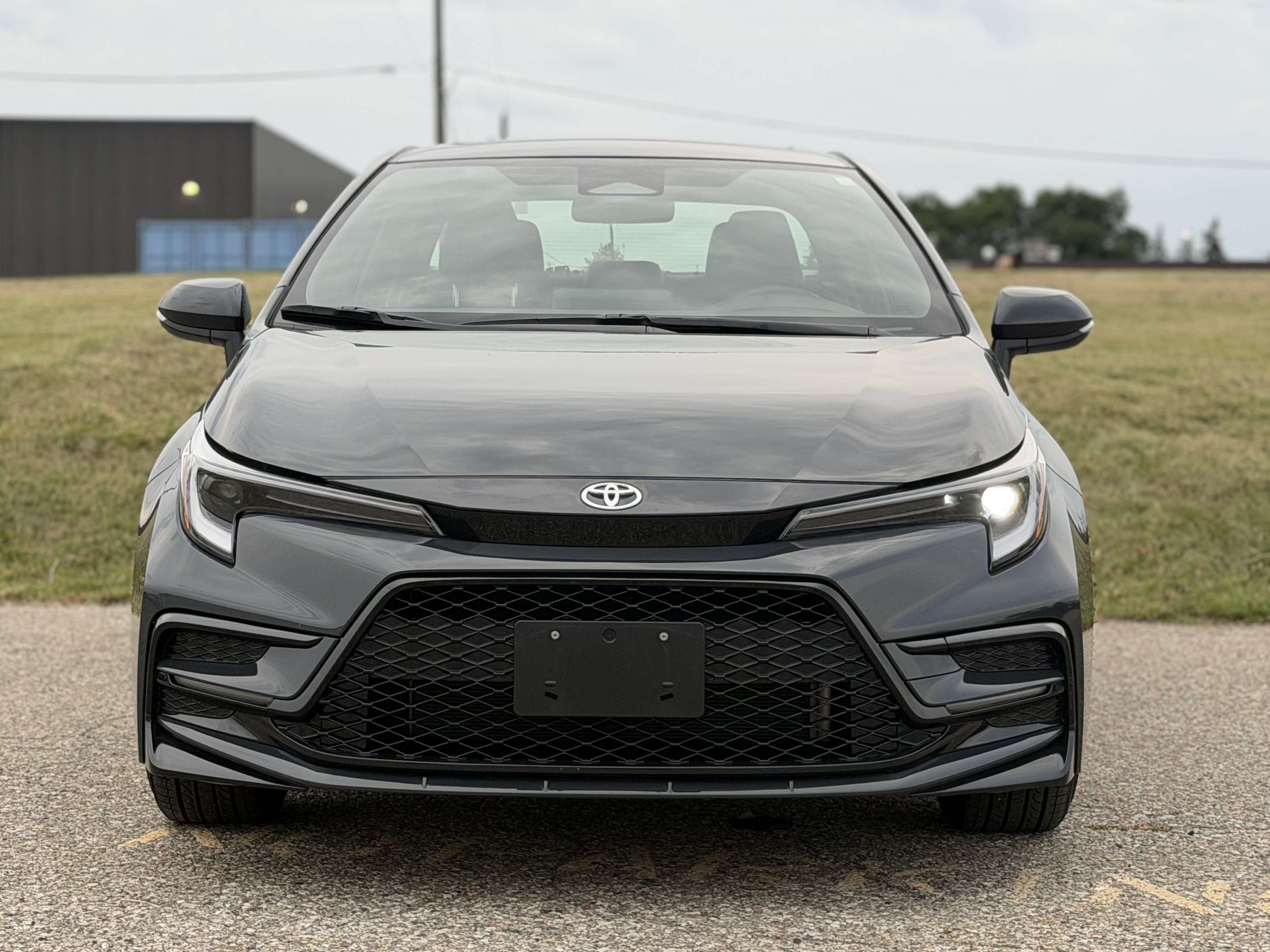 2026 Toyota Corolla Hybrid SE Upgrade — photo 1