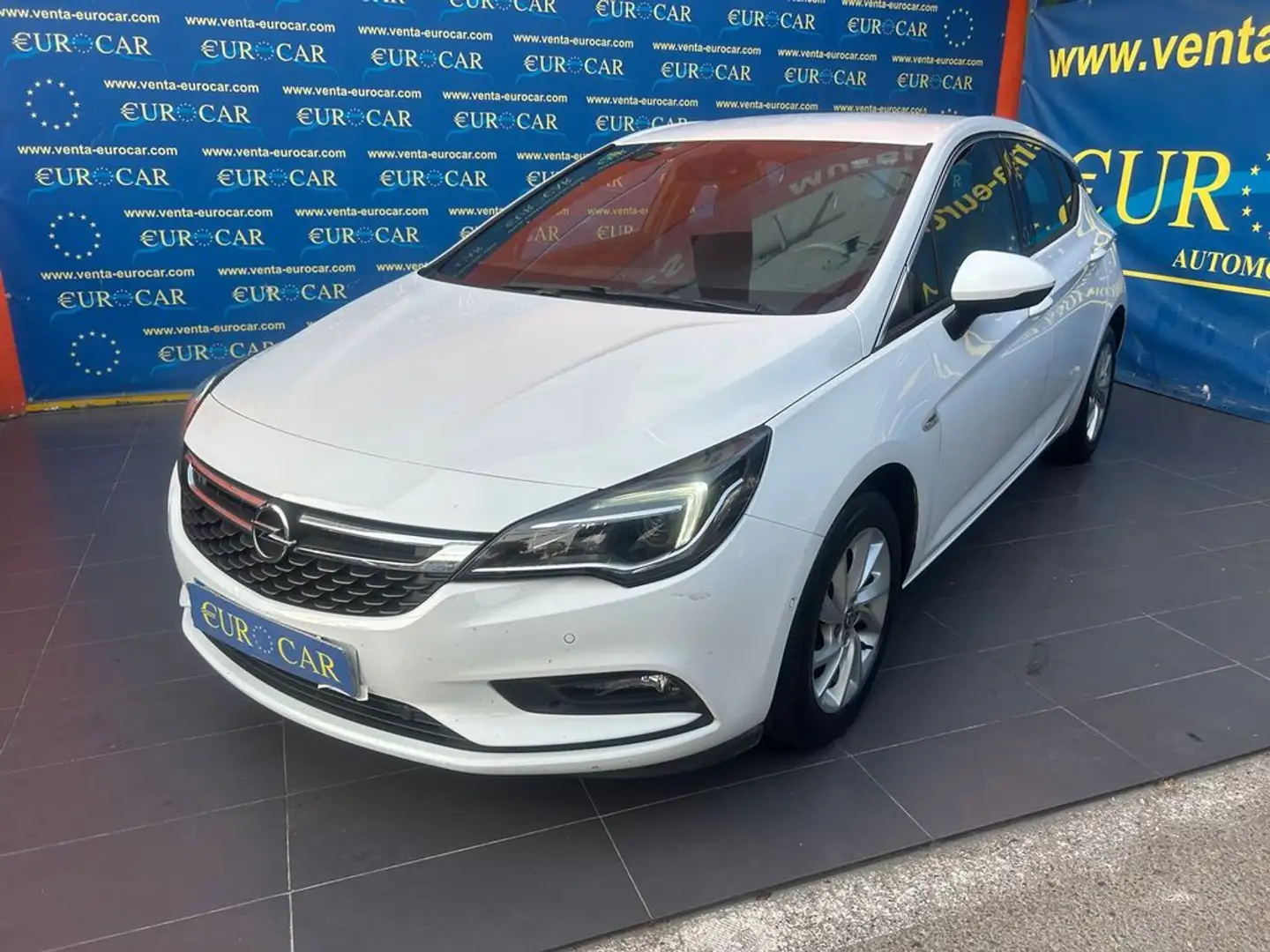 Opel Astra 1.4 I Blanc - 1