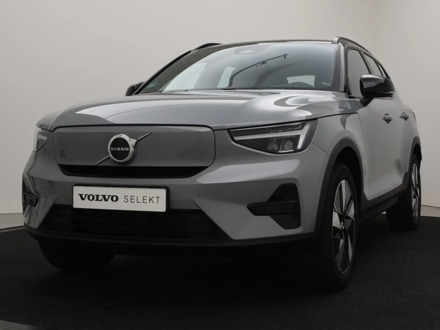 Volvo XC40 EXTENDED RANGE (SINGLE) PLUS STOELVERWARMING GOOGL Grijs - 2