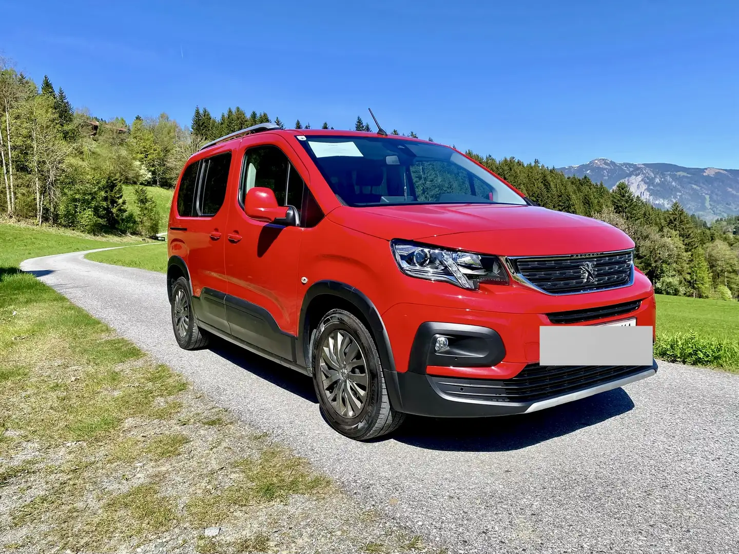 Peugeot Rifter 1,5 BlueHDI 130 S&S Allure Lang EAT8 Aut. - 1