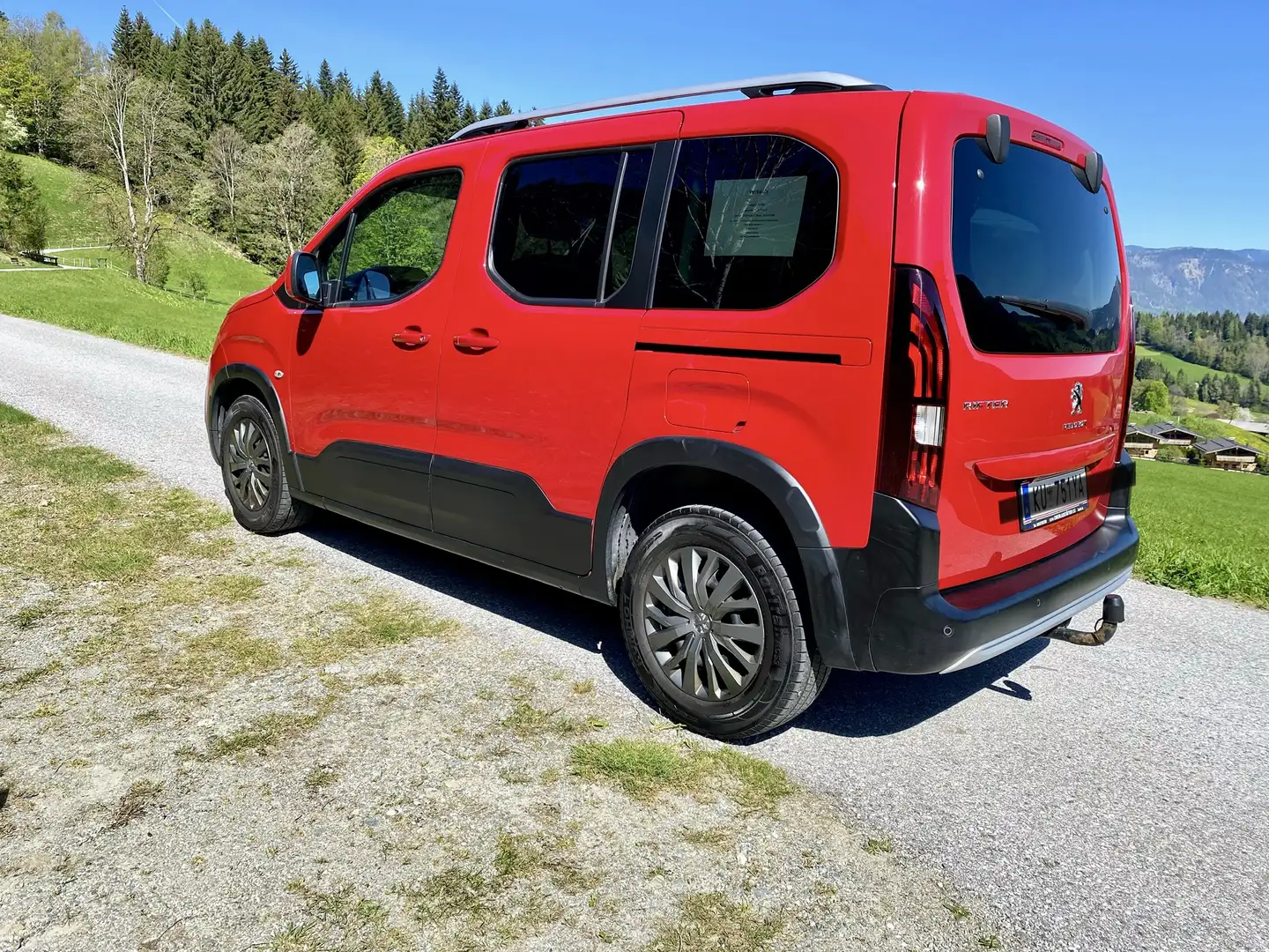 Peugeot Rifter 1,5 BlueHDI 130 S&S Allure Lang EAT8 Aut. - 2