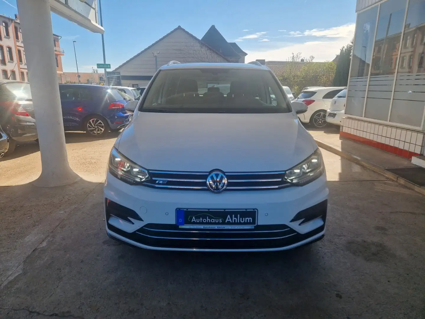 Volkswagen Touran Highline BMT Automatik LED Navi 1.Hand Blanc - 2