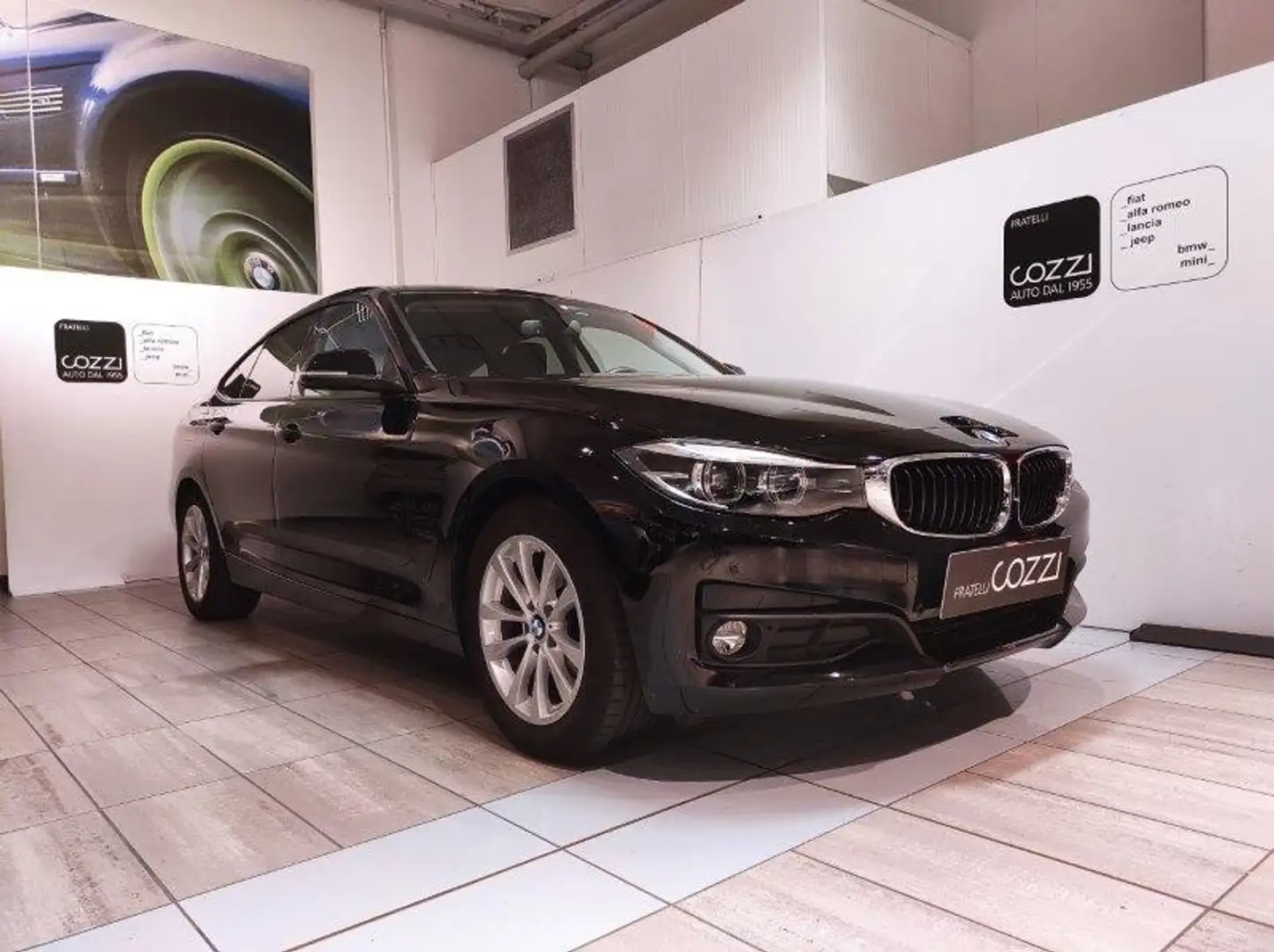 BMW 318 - 318d Gran Turismo Business Advantage aut. Nero - 1
